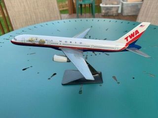 1/200 Trans World Airlines Boeing 757 Display Model