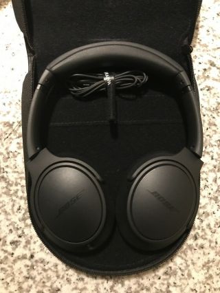 Bose Soundtrue Aeii Headphones Around Ear Microphone W/ Case