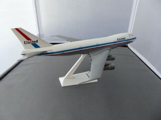 Flight Miniatures United Airlines 747 - 100
