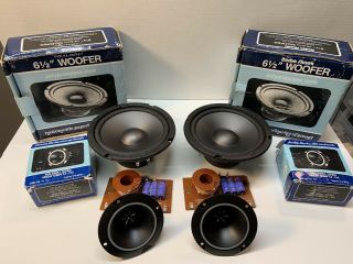 Realistic Speaker Speaker Set - 6.  5 " Woofer,  3.  75 " Tweeter,  And Crossovers