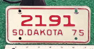 Motorcycle License Plate - South Dakota - 1975 Private,