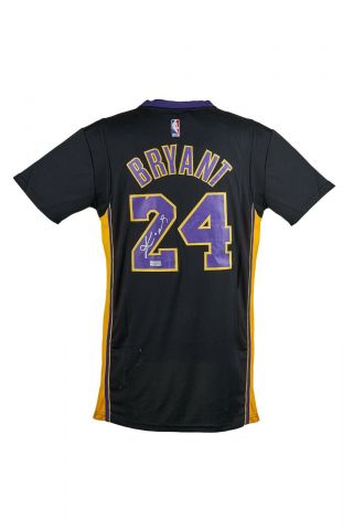 Nba No.  24 Kobe Bryant Autographed La Lakers Retire Jersey,