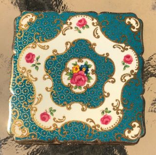 Vintage Stratton Powder Compact Made In England Enameled Flower Design