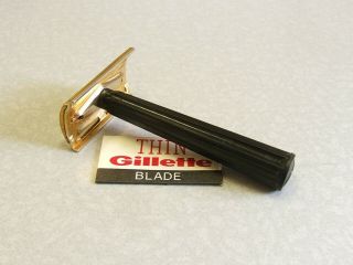 Vintage Gillette Tech Double Edge Safety Razor W Bakelite Handle