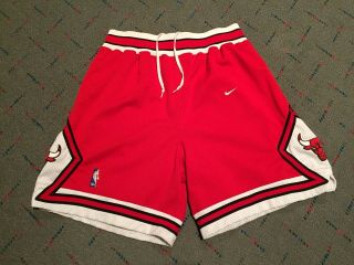 Chicago Bulls Vintage Authentic Nike 90s Shorts