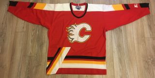 Vintage Starter Calgary Flames Hockey Jersey Large 95 - 00