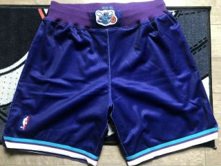 Mitchell And Ness Charlotte Hornest Authentic Shorts Sz.  L