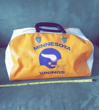 Vintage 1970’s Minnesota Vikings Duffle Gym Bag Football Collectible Nfl