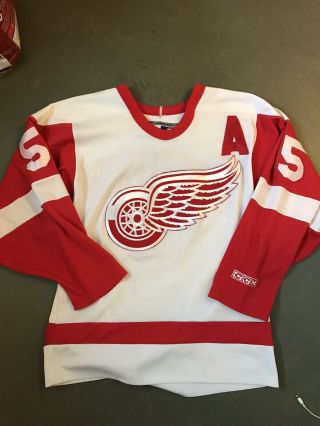 Ccm White Nicklas Lidstrom Detroit Red Wings 5 Hockey Jersey Adult S Authentic
