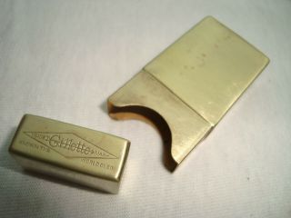 Gillette " Known The World Over " Vintage Brass Razor Blades Case 2