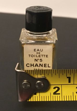 Chanel No 5 Eau De Toilette 4 Ml.  13 Fl.  Oz.  Mini Perfume Vintage