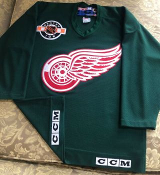 Detroit Red Wings Ccm Nhl Center Ice Green Blank Jersey Red Logo Boys Size L/xl