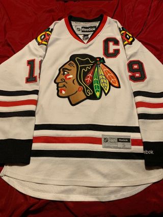 Reebok Chicago Blackhawks Jonathan Toews Stitched Hockey Jersey Men’s Small