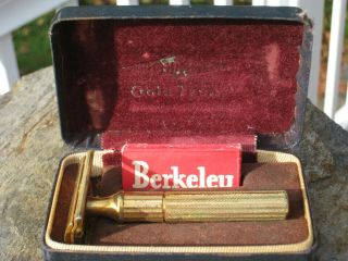 Vintage Gillette Gold Tech Razor With Case
