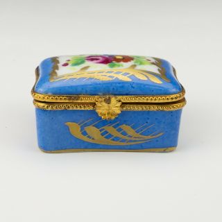 Vintage Limoges Porcelain Flower Painted & Gilded Pill Or Trinket Box - Pretty