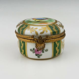 Vintage Limoges Porcelain Bird Decorated & Gilded Pill Or Trinket Box - Pretty