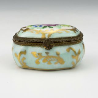 Vintage Limoges China - Hand Painted & Gilded Pill Or Trinket Box - Lovely