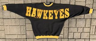 Vtg - Iowa Hawkeyes " Spellout " Ringer Crew Neck Sweatshirt - Men 