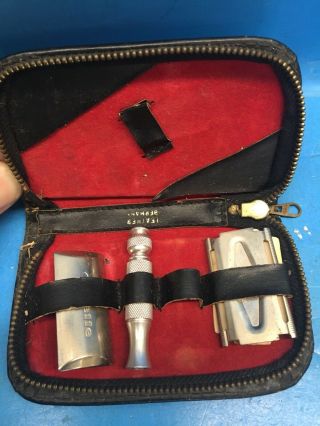 Vintage Gillet Travel Shaving Kit In Leather Carrying Case - Gillet Shaving Kit