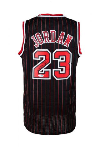 Ltd 6/10 Nba Chicago Bulls No.  23 Michael Jordan Autographed Stripe Jersey