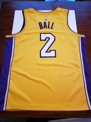 Lonzo Ball Los Angeles Lakers Nike Icon Edition Swingman Jersey Yellow XL 2