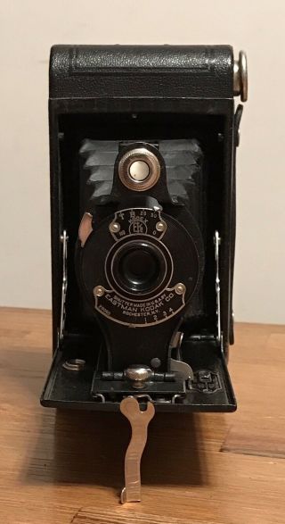 Vintage Kodak No.  2 Folding Cartridge Hawk.  Eye Model B Camera - Work