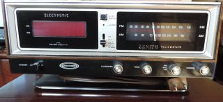 Vintage Zenith Am/fm Solid State Clock Radio Circle Of Sound W/ Touch N Snooze