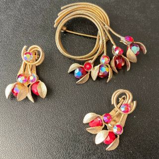 Vintage Gold Tone Ruby Red Ab Rhinestone Flower Leaf Brooch & Earrings Set 507