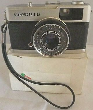 Olympus Trip 35 Vintage 35mm Camera Made In Japan -