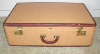 Vintage Abc Abel & Bach Inc Tan Pre - Owned Adult Sized Luggage Suitcase - No Key