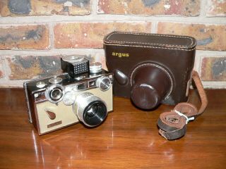 Vintage Argus C - 3 Matchmatic 35mm Film Rangefinder Camera W/case & Light Meter