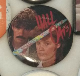 Rare Vintage Hall & Oates Pin / Button " Method Of Modern Love "