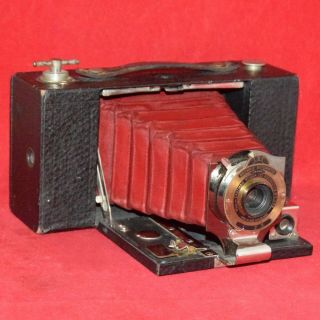 Kodak No.  2 Folding Pocket Brownie Camera Model B Burgundy/red Bellows