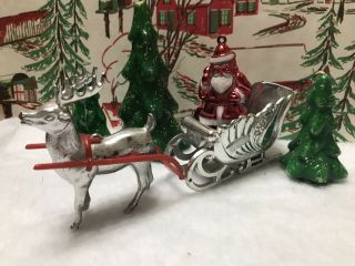 Vintage Mid - Century Irwin Hard Plastic Santa Sleigh And Reindeer Silver Tone