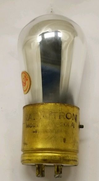 (1) Rca Radiotron Uv - 201a Vacuum Tube Brass Base Tipped Ge Uv 201 - A Good
