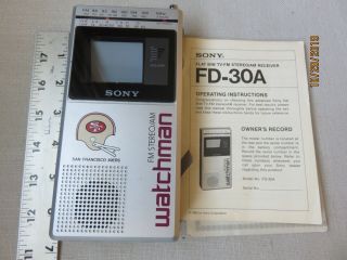 Sony Watchman FD - 30A portable AM FM radio TV VHF UHF PREOWED W/ Case 2