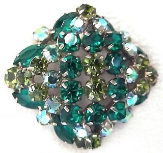 Outstanding Large Vintage Juliana Dome Brooch With Green Rhinestones Look