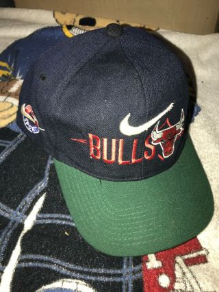 Vintage 90s Chicago Bulls Nike Team Sports Snapback Hat Big Logo Swoosh Snap