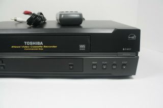 Toshiba W - 422 4 Head VCR VHS Recorder Player with Remote Control and A/V Cables 3