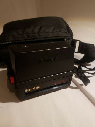 Polaroid Sun 660 Instant Film Camera with carrying case 2