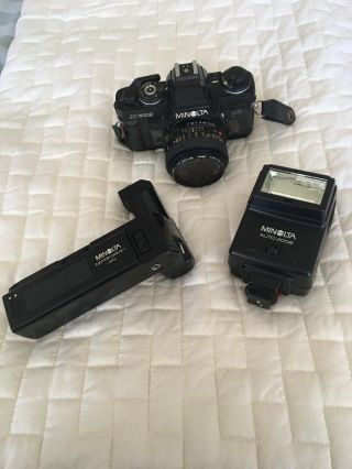 Minolta X 700 35 Mm Camera W/accessories