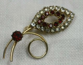 Vintage Gold Tone Sparkle Clear & Red Rhinestones Swirl Flower Brooch Pin Flowin