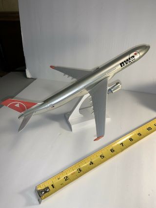Nwa Northwest Airlines Plastic Desk Model Airplane Sky Marks Model