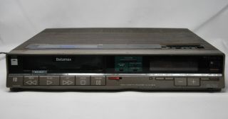 Sony Betamax Cassette Player Model Sl - 25 - Powers On - Not - As - Is