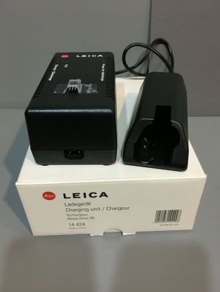 Leica Charging Unit 14424 For Battery Pack Motor Drive R8 R9 - Not