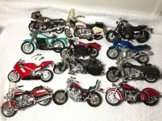 12 Motorcycles 1:18 Scale Harley 
