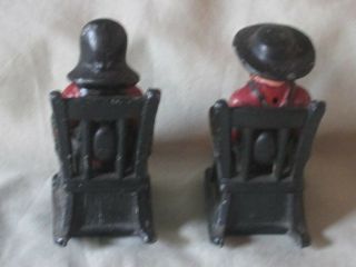 Vintage Cast Metal Amish Man Woman in Rocking Chairs 2 - in - 1 Salt Pepper Shakers 3