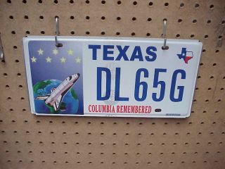 Expired Columbia Remembered Texas License Plate Single No Dl65g