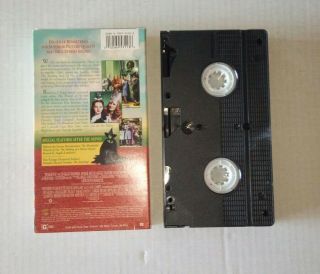 vtg WB The Wizard of Oz child movie VHS Tape w/ behind scene documentary 2
