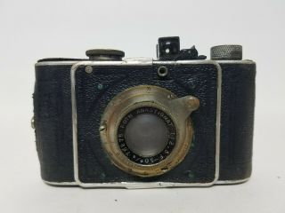 Vintage Foth Derby Film Camera with Carrying Case 2